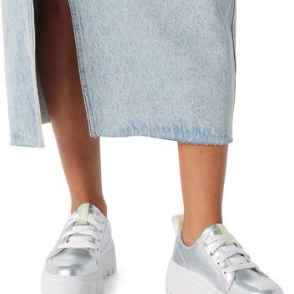 Sorel Caribou X Silver Platform Sneakers, waterproof. NWOB
